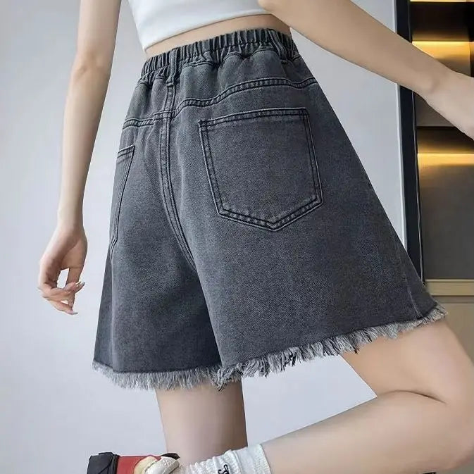 Plus-Size Frayed-Edge Denim Shorts for Women Lightweight Breathable, Summer Style, A-Line, Wide-Leg, Loose Fit, High-Waisted Sim